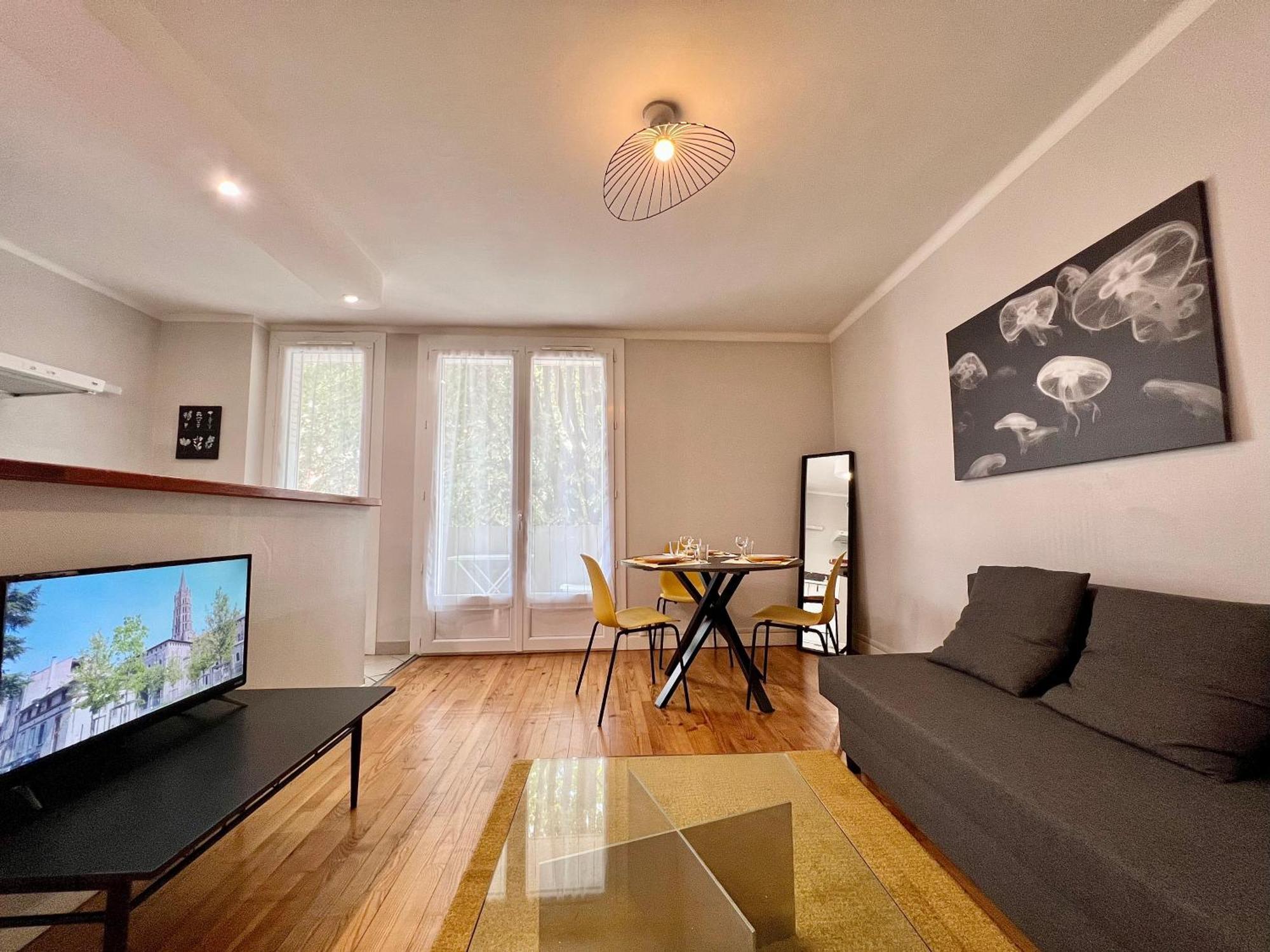 Paisible T3 Proche Metro, Wi-fi & Terrasse Privee *