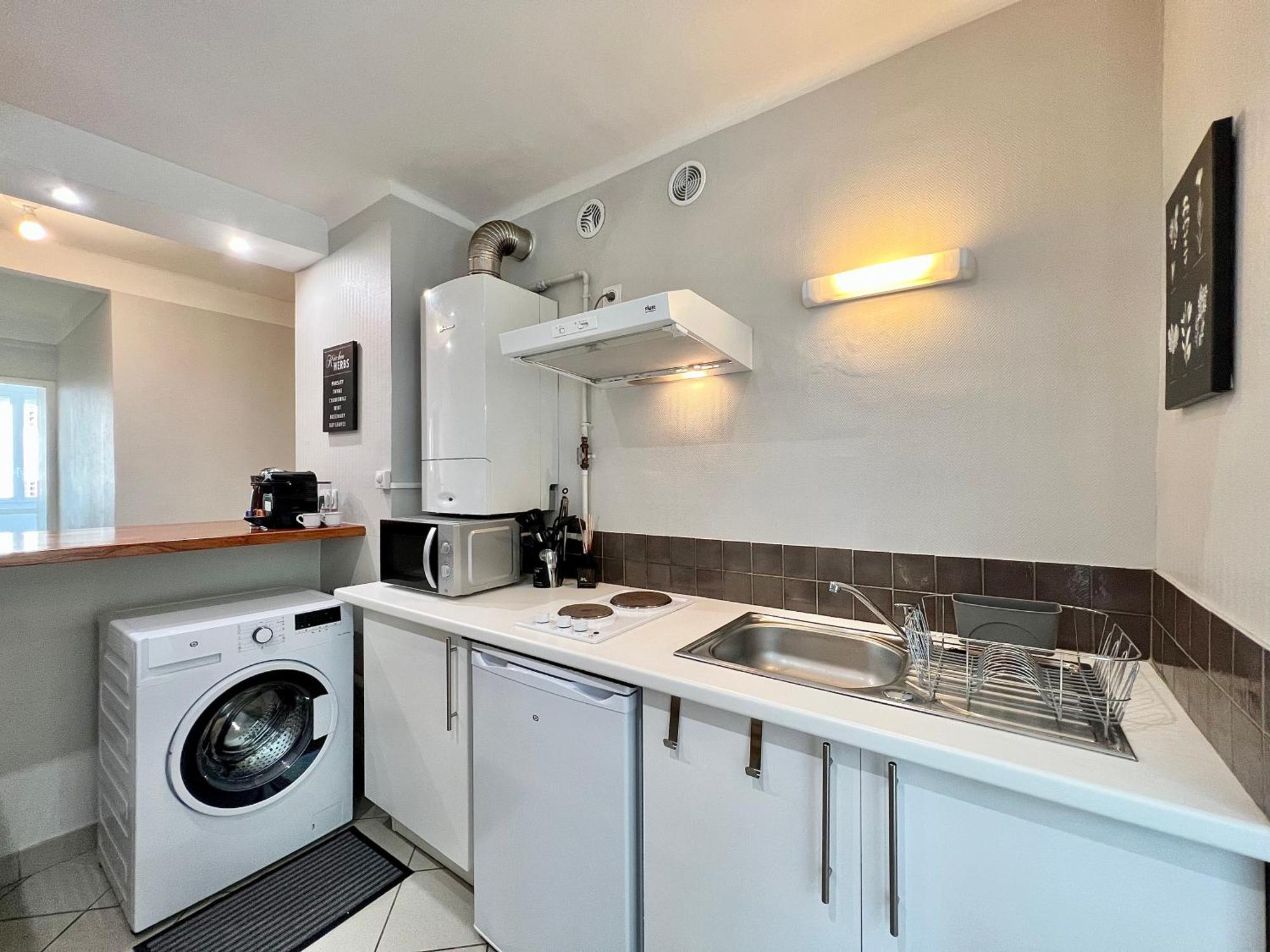 Paisible T3 Proche Metro, Wi-fi & Terrasse Privee Apartment *