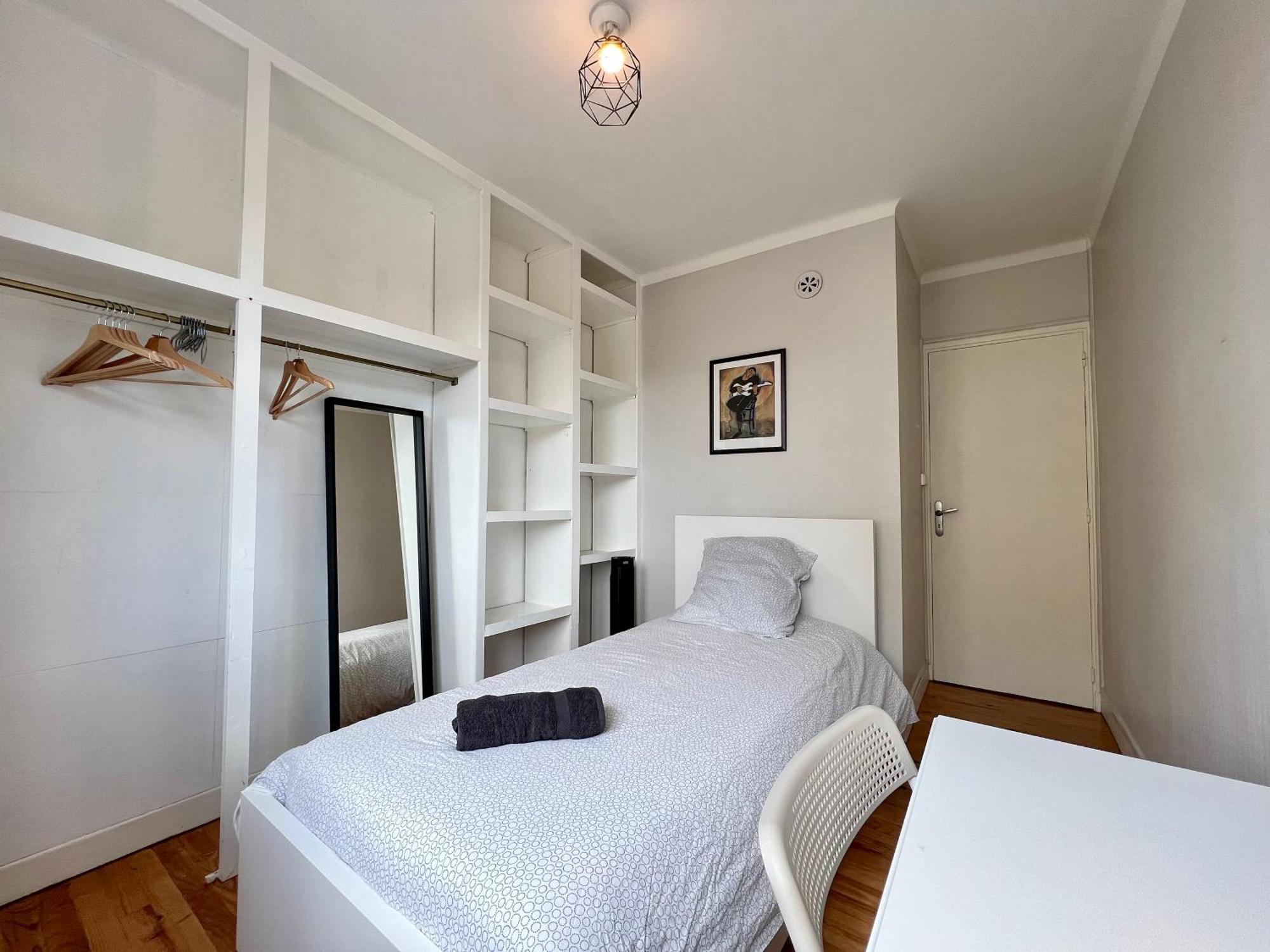Apartamento Paisible T3 Proche Metro, Wi-fi & Terrasse Privee *